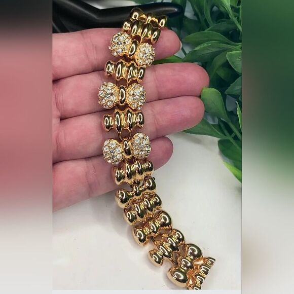 Signed JOAN RIVERS Gold Tone Rhinestone Bracelet - Picture 1 of 2